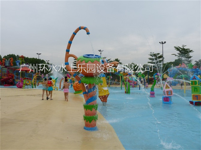 水上樂(lè)園設(shè)備